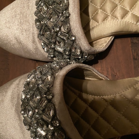 birdies the songbird slipper